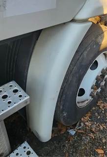 Freightliner Cascadia 113 Right Fender Extension
