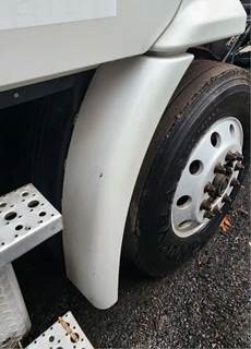Freightliner Cascadia 113 Right Fender Extension