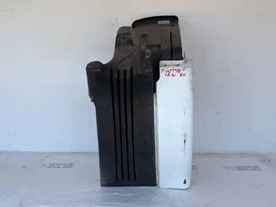 Freightliner Cascadia 113 Right Fender Extension