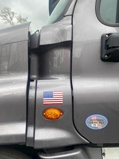 Freightliner Cascadia 125 Left Fender Extension