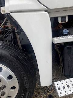 Freightliner Cascadia 125 Left Fender Extension