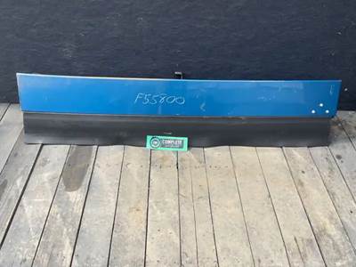 Freightliner Cascadia 125 Fender Extension