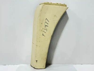 Freightliner Cascadia 125 Right Fender Extension