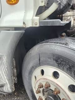 Freightliner Cascadia 125 Right Fender Extension