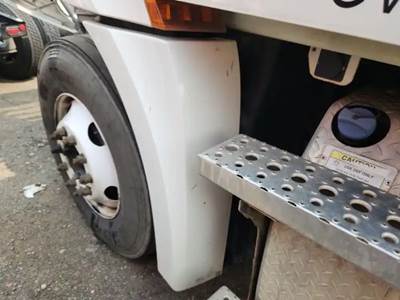 Freightliner Cascadia 126 Left Fender Extension