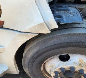 Freightliner Cascadia 126 Right Fender Extension