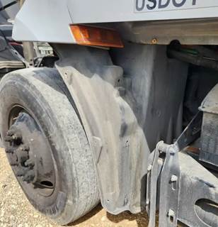 Freightliner Cascadia 126 Left Fender Extension