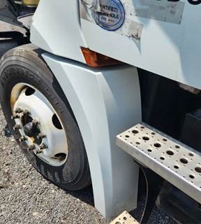 Freightliner Cascadia 126 Left Fender Extension