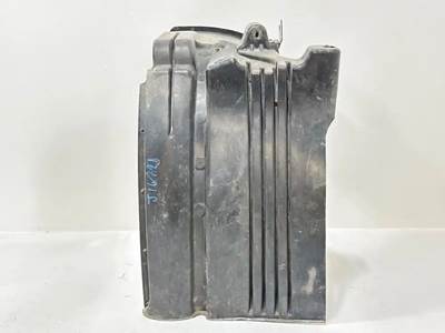 Freightliner Cascadia 132 Left Fender Extension