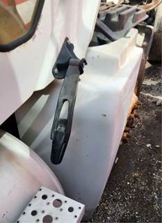 Freightliner Columbia 120 Right Fender Extension