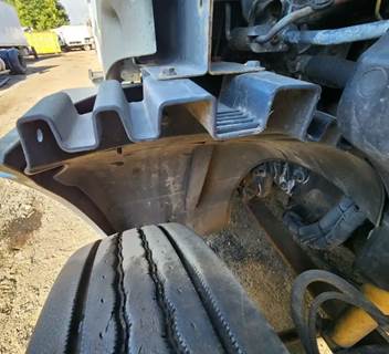 Freightliner Columbia 120 Right Fender Extension