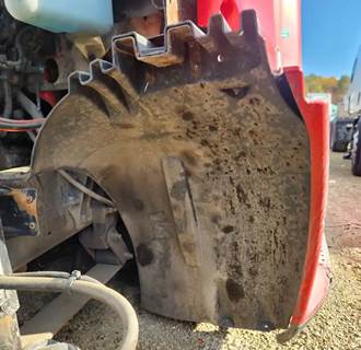 Freightliner Columbia 120 Left Fender Extension