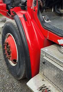 Freightliner Left Fender Extension for a 2001 Freightliner LLC