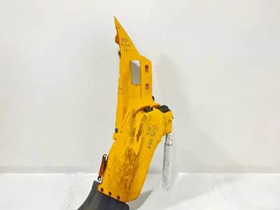 GMC C8500 Right Fender Extension