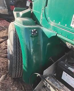 International 9200i Left Fender Extension