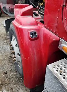 International 9400i Left Fender Extension