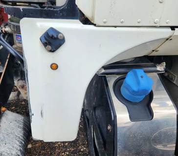 International 9900i Left Fender Extension