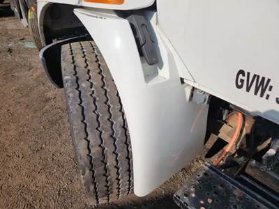 International DuraStar 4300 Left Fender Extension
