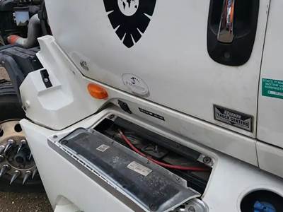 International LT625 Left Fender Extension