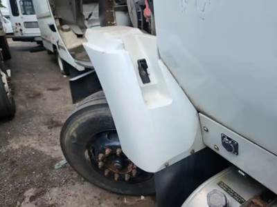 International WorkStar 7500 Left Fender Extension