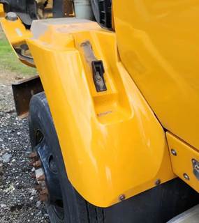 International WorkStar 7500 Left Fender Extension