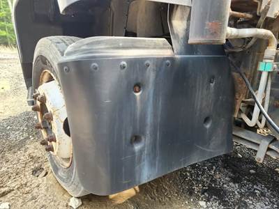 Isuzu FSR Left Fender Extension