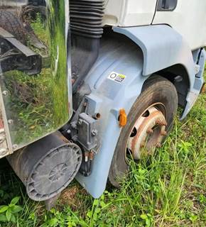 Kenworth K300 Right Fender Extension