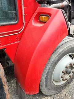 Kenworth T300 Right Fender Extension