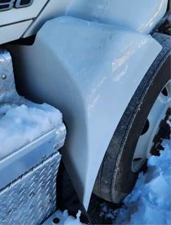 Kenworth T680 Right Fender Extension