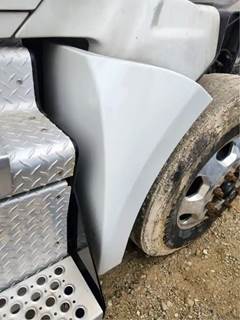 Kenworth T680 Right Fender Extension