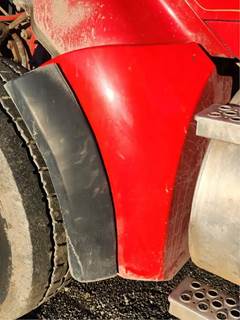 Kenworth T880 Left Fender Extension