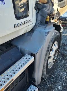 Mack Pinnacle CXU613 Right Fender Extension for a 2018 Mack CXU613