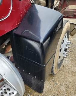 Peterbilt 385 Right Fender Extension