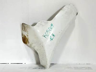 Peterbilt 579 Right Fender Extension