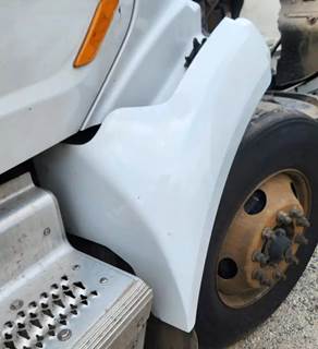 Peterbilt 579 Right Fender Extension