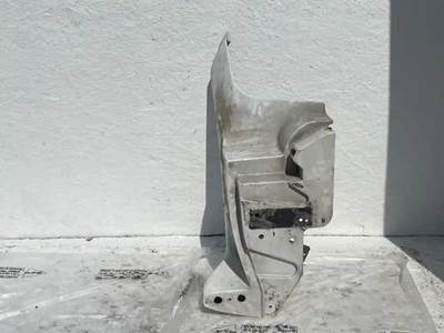 Peterbilt 587 Left Fender Extension