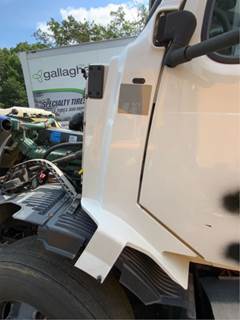 Volvo VNL Left Fender Extension
