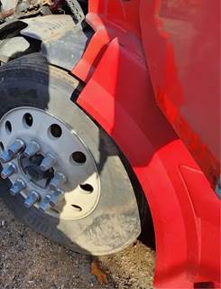 Volvo VNL Left Fender Extension