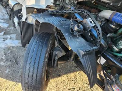 Volvo VNL Right Fender Extension