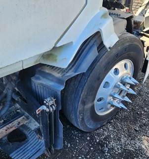 Volvo VNL Right Fender Extension