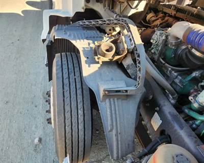 Volvo VNL Right Fender Extension