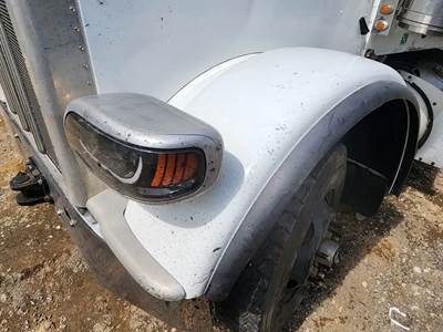 Peterbilt 389 Left Fender