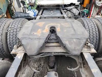 AIR SLIDE Fontaine Fifth Wheel for a 2013 Freightliner Cascadia 125