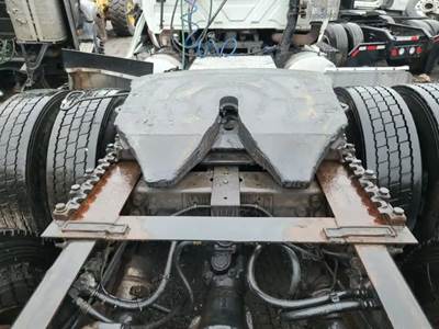 AIR SLIDE Fontaine Fifth Wheel for a 2013 International TranStar 8600