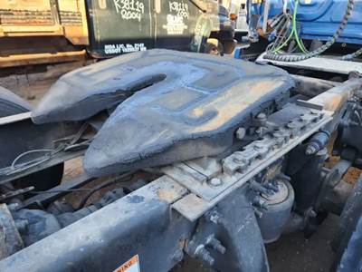 AIR SLIDE Fontaine Fifth Wheel for a 2011 Freightliner Cascadia 125