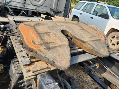 AIR SLIDE Fontaine Fifth Wheel for a 2020 Freightliner Cascadia 126