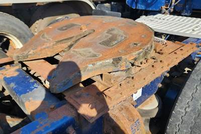 AIR SLIDE Fontaine Fifth Wheel for a 1996 Peterbilt 378