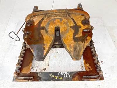 AIR SLIDE Fontaine Fifth Wheel for a 2013 International TranStar 8600