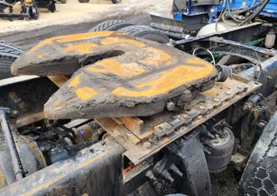 AIR SLIDE Fontaine Fifth Wheel for a 2019 Freightliner Cascadia 126