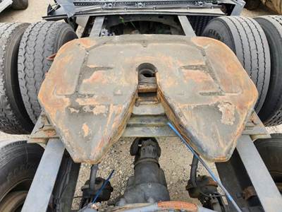 AIR SLIDE Fontaine Fifth Wheel for a 2014 Freightliner Cascadia 125